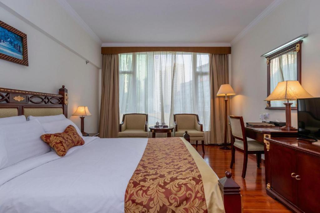 Golden Lustre Hotel Shenzhen Buitenkant foto